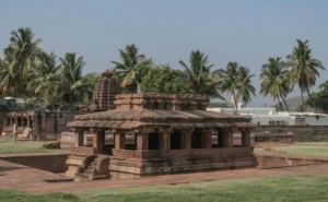 Brihadeeswarar Temple History