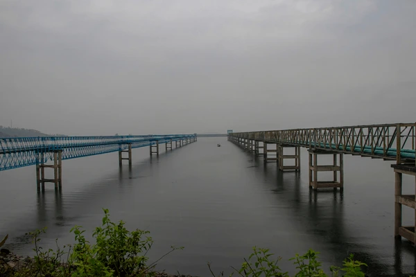 mukutmanipur-lake-water-pump-house-600nw-1697199307
