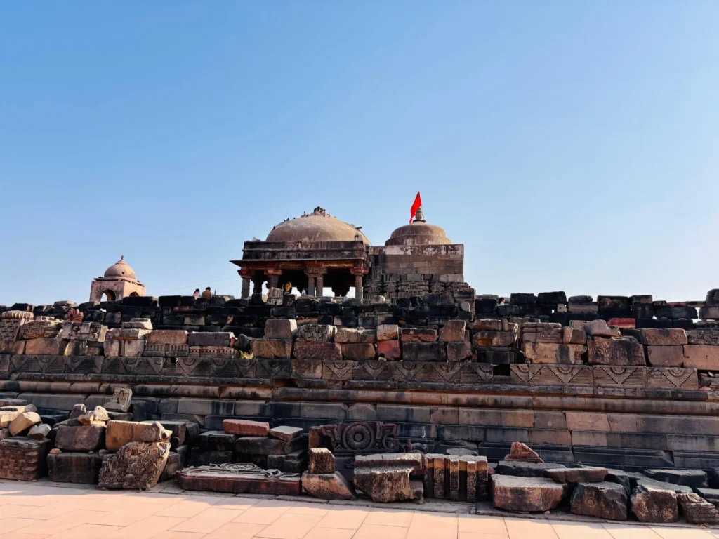 Temple near Chand Baori