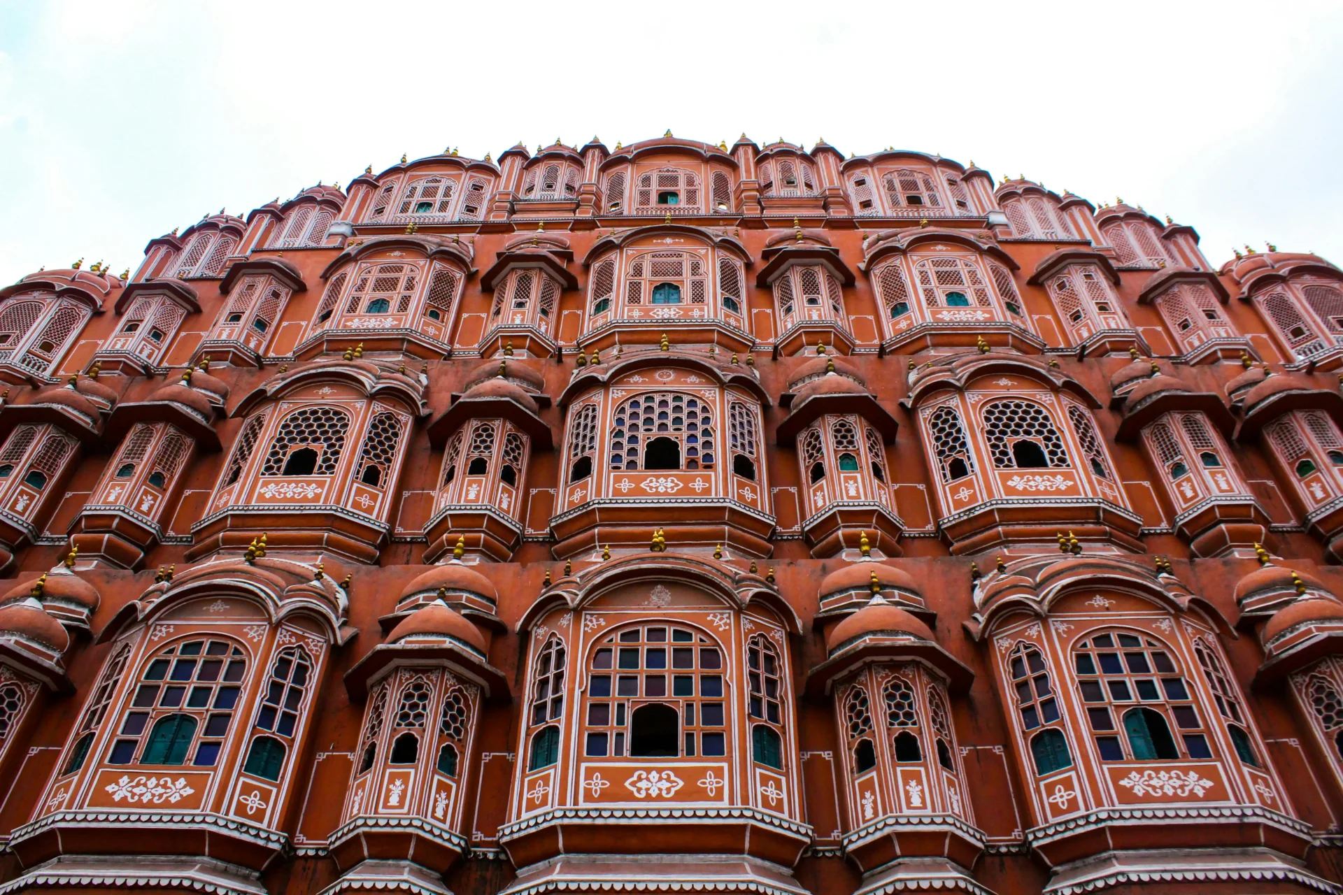 How to Travel Between Delhi, Agra and Jaipur: Transport Options