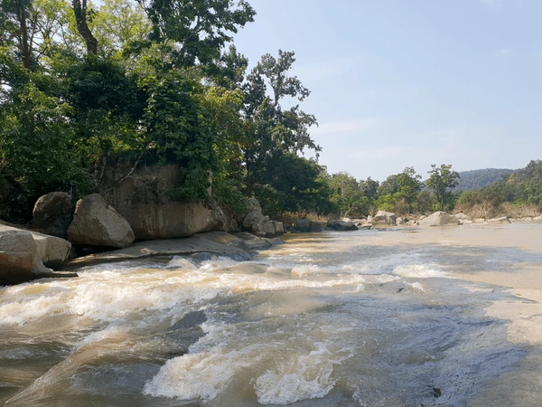 Lovers Point- The Quiet Brook of the High Valleys